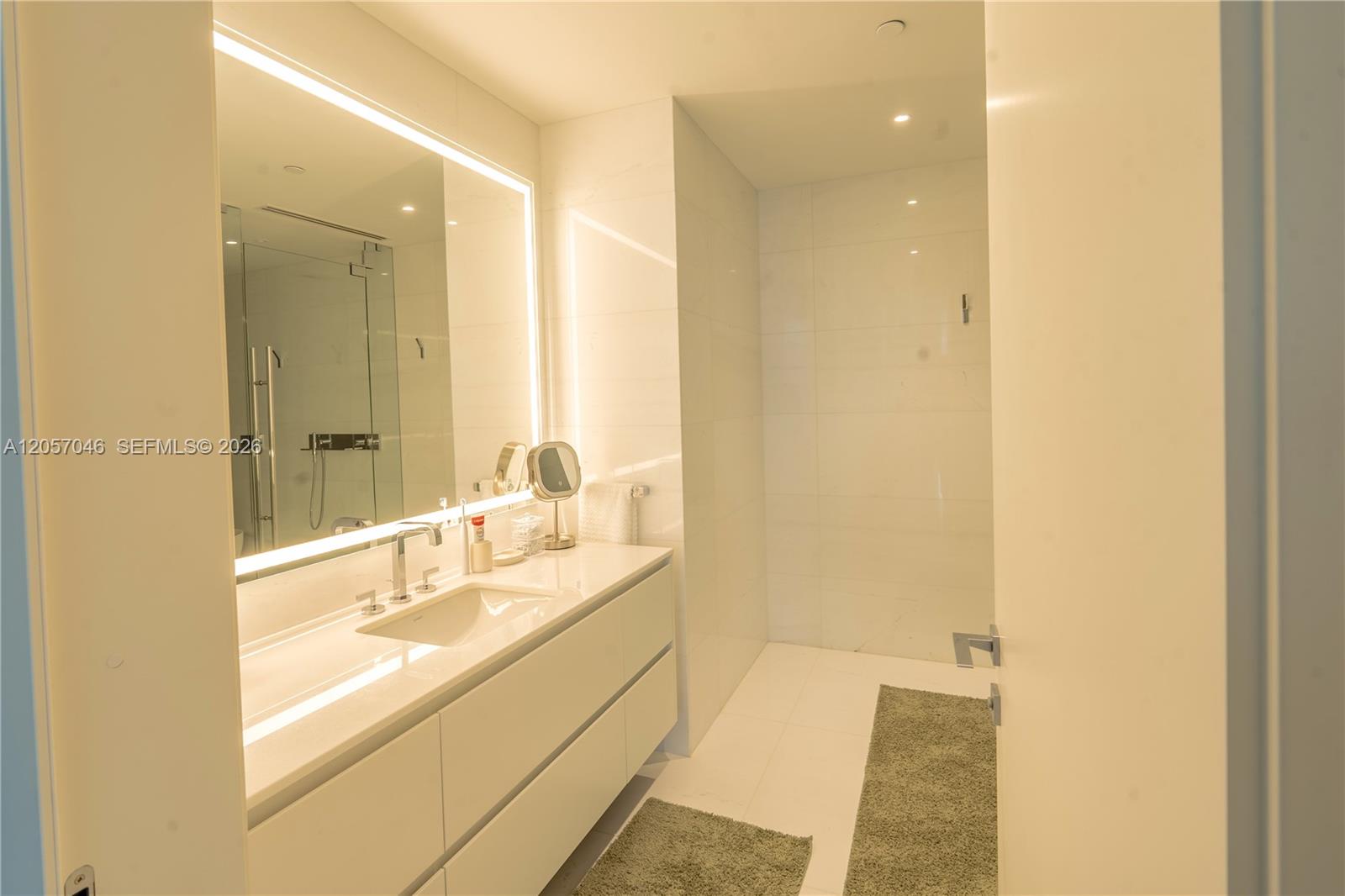 300 Biscayne Boulevard Way