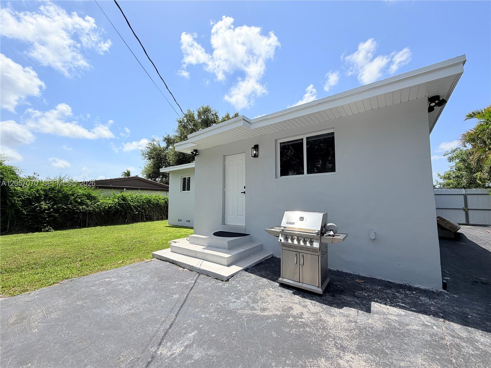 8321 SW 46th Street