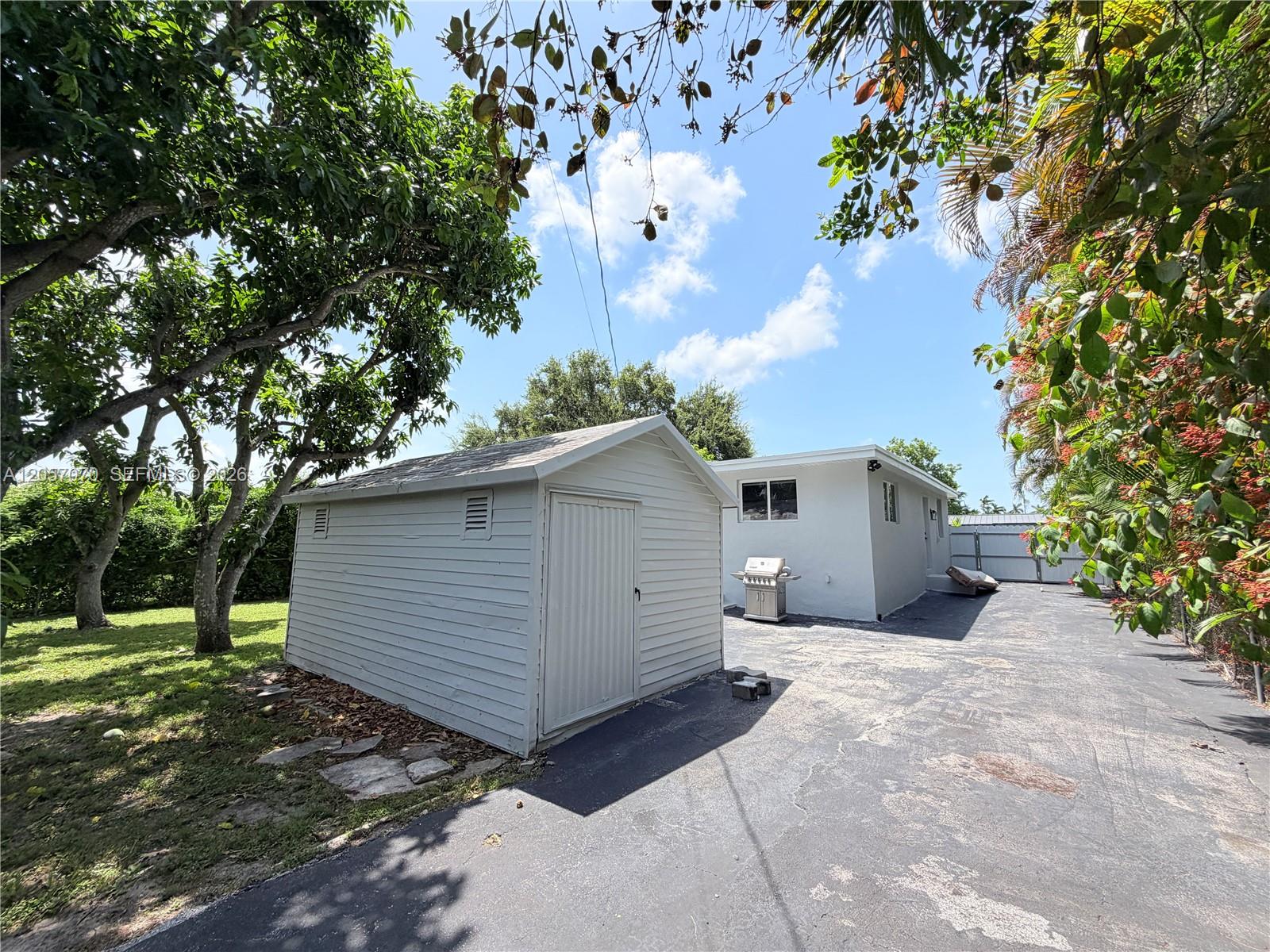8321 SW 46th Street