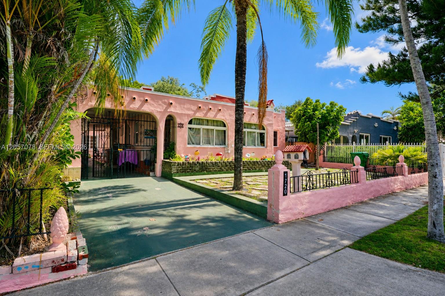 1720 SW 11th Terrace