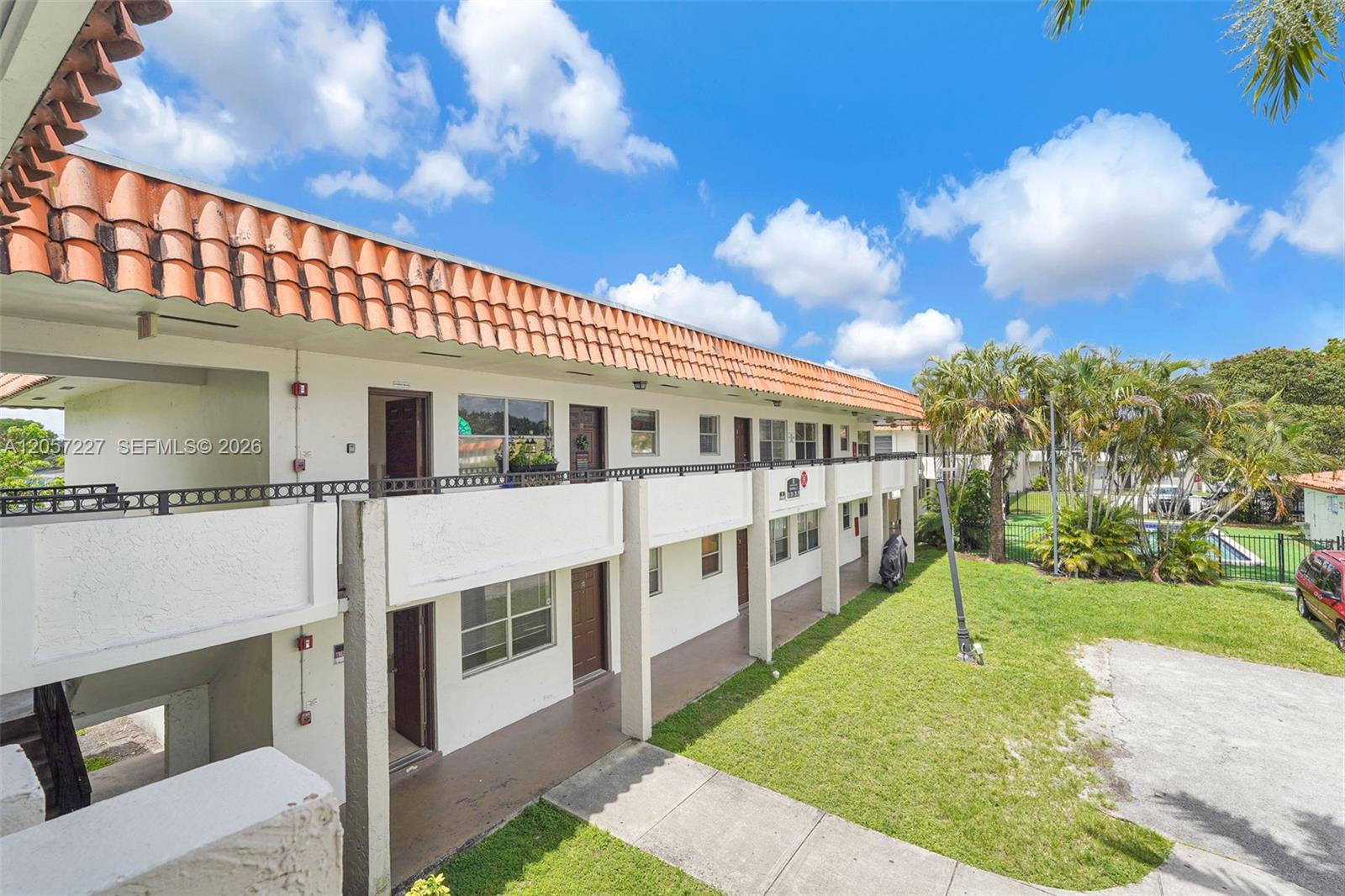 400 NW 65