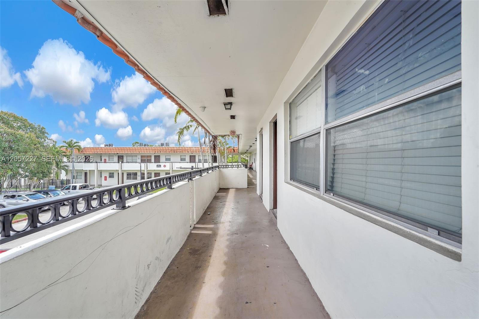 400 NW 65