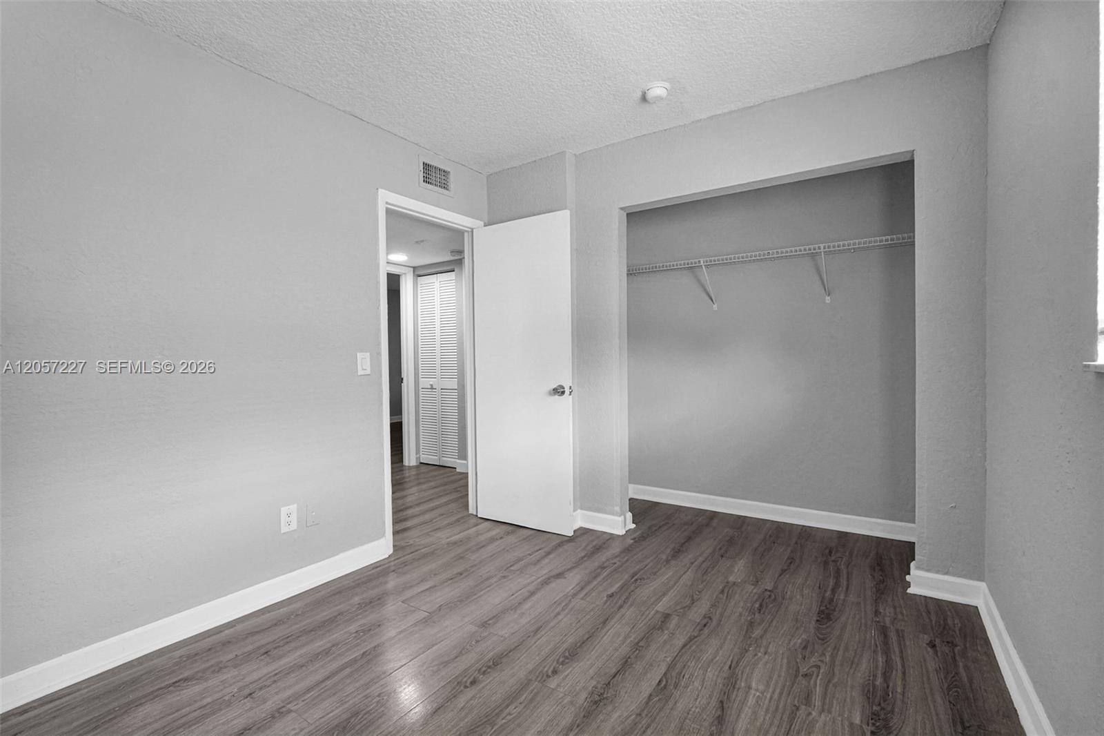 400 NW 65