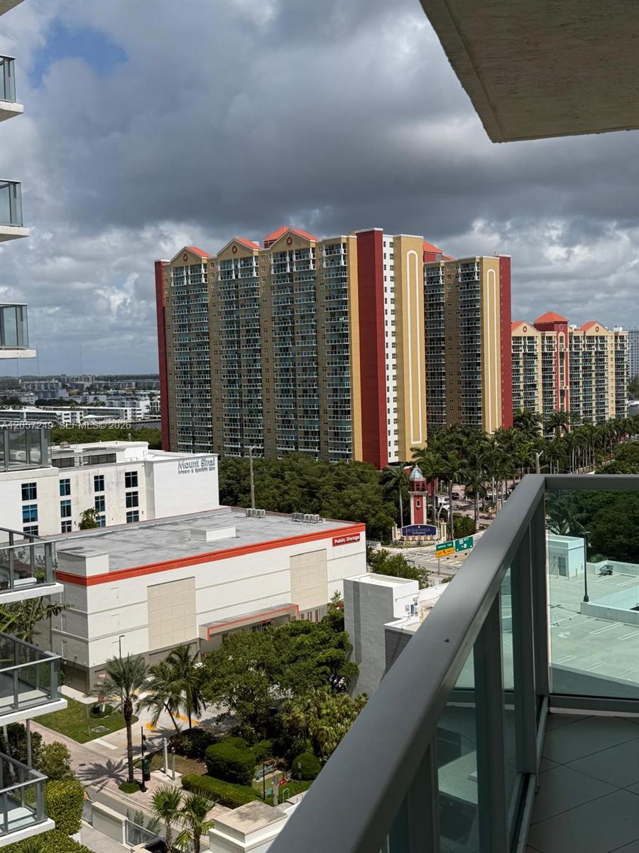 250 Sunny Isles Boulevard