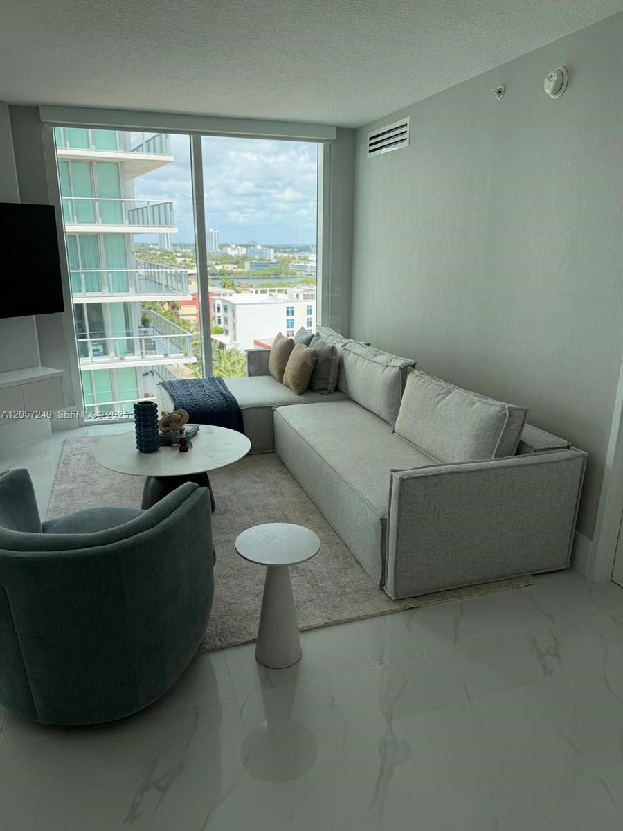 250 Sunny Isles Boulevard