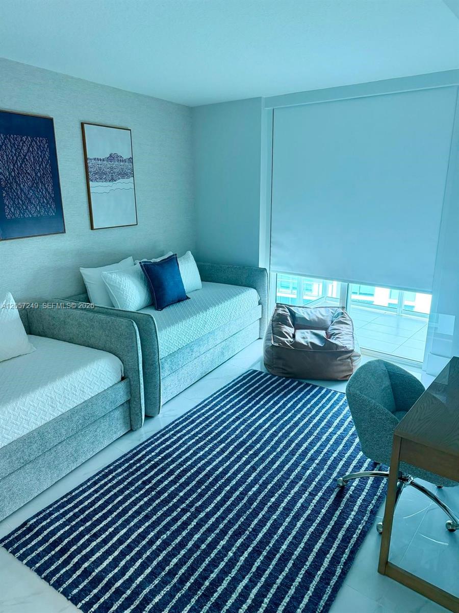 250 Sunny Isles Boulevard
