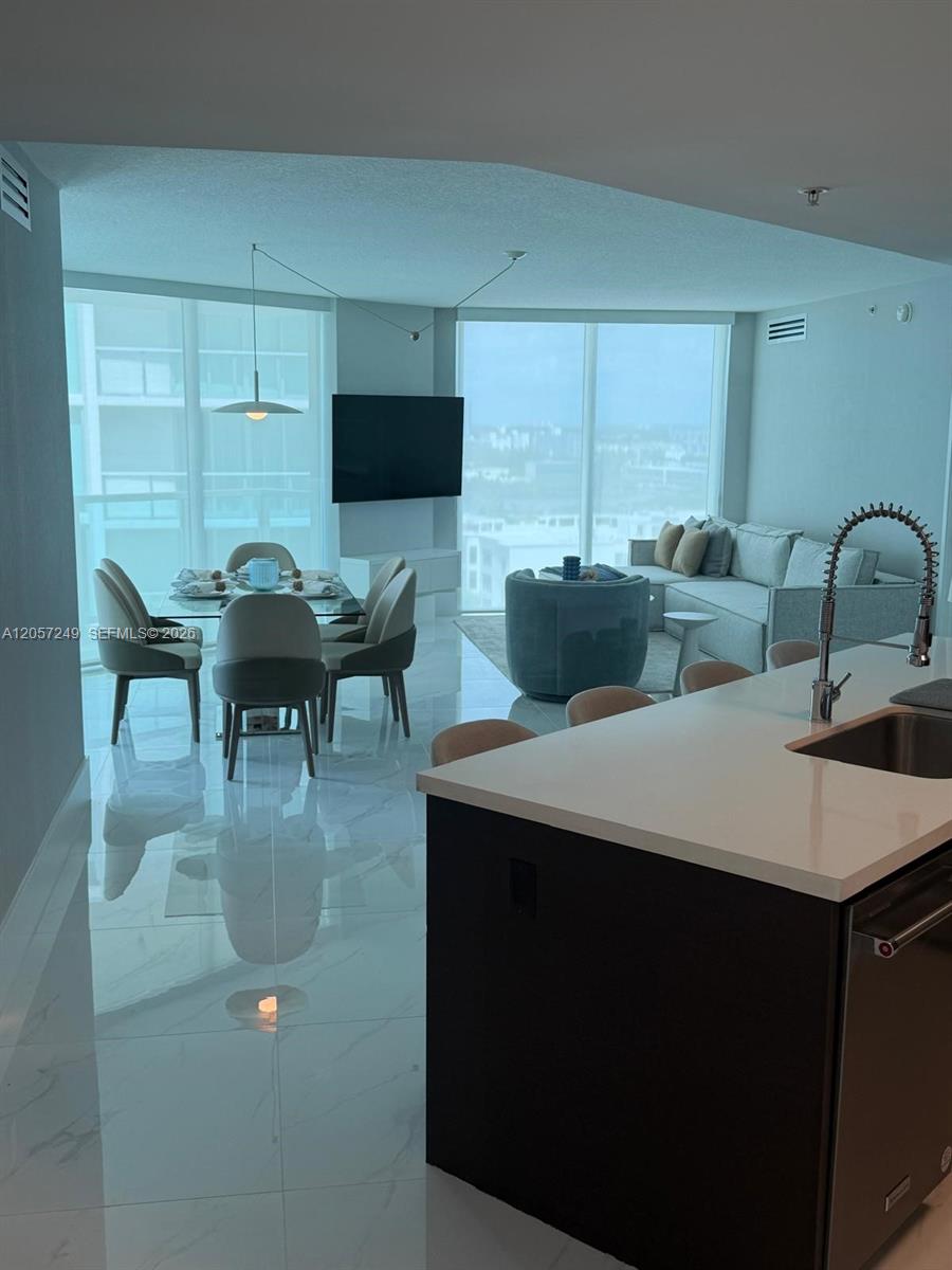 250 Sunny Isles Boulevard