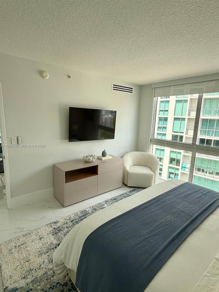 250 Sunny Isles Boulevard