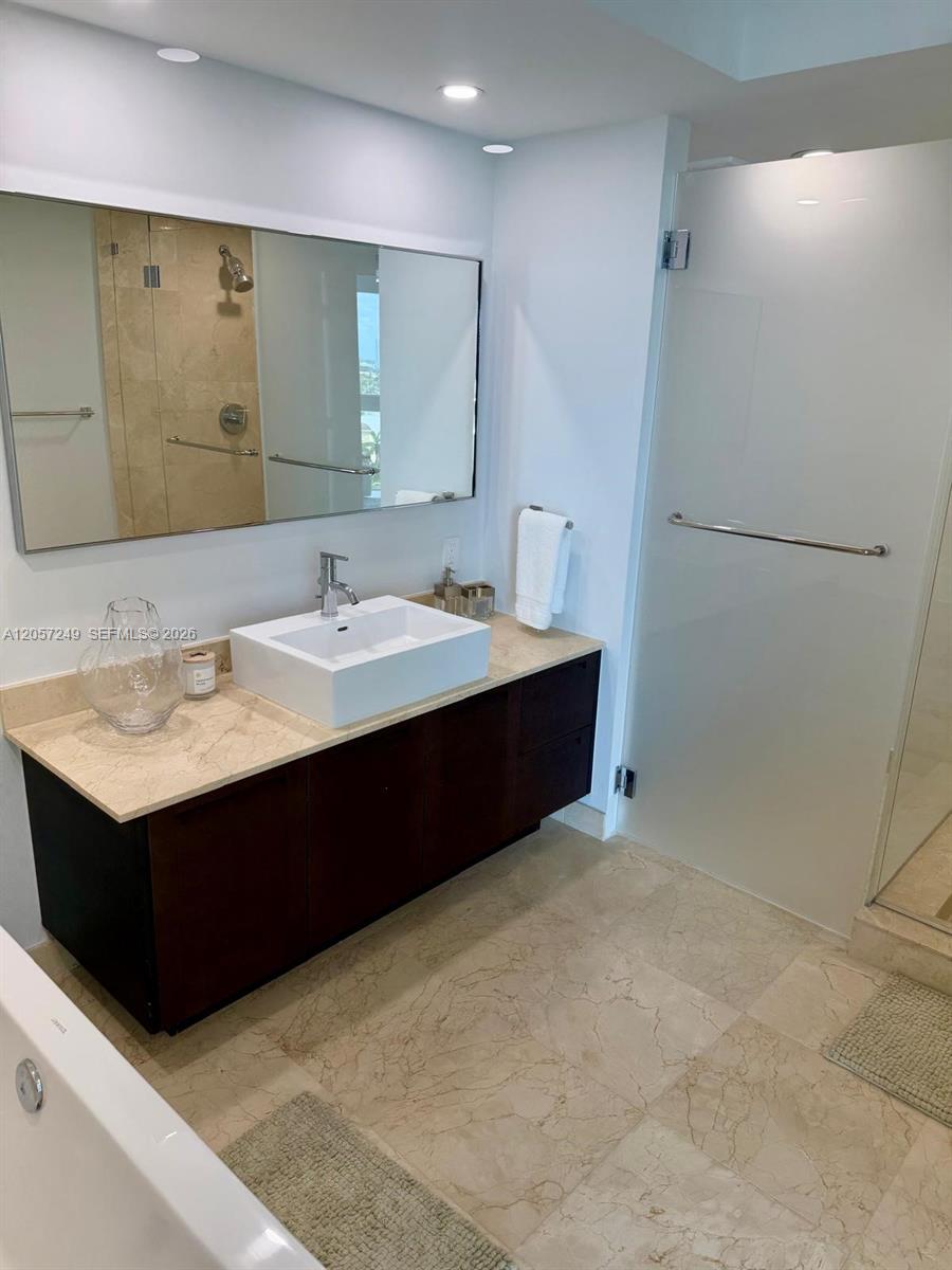 250 Sunny Isles Boulevard