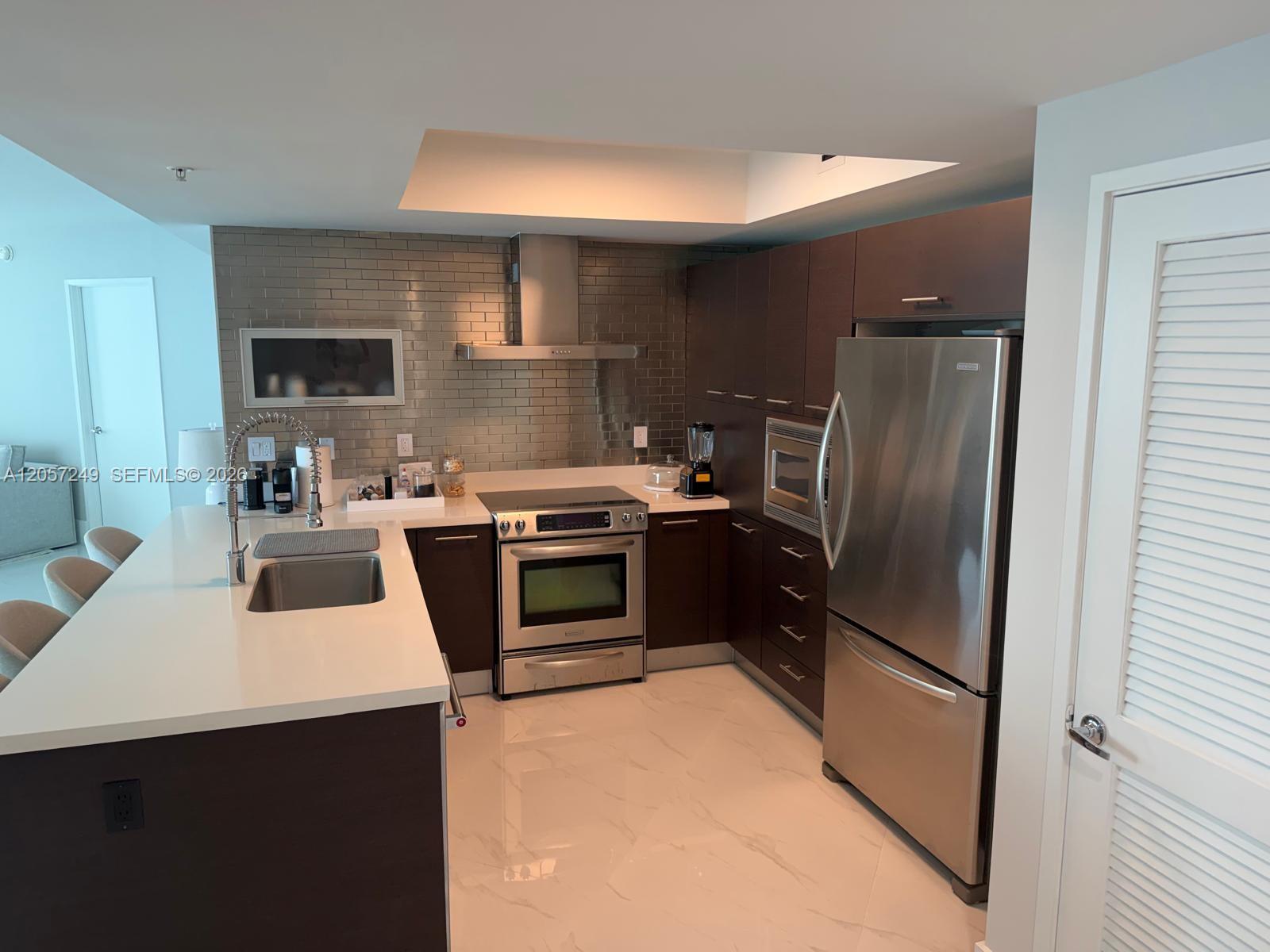 250 Sunny Isles Boulevard