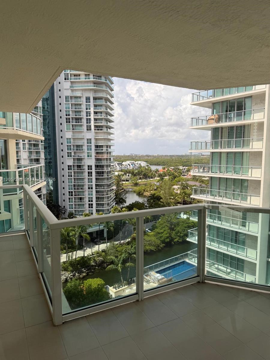 250 Sunny Isles Boulevard