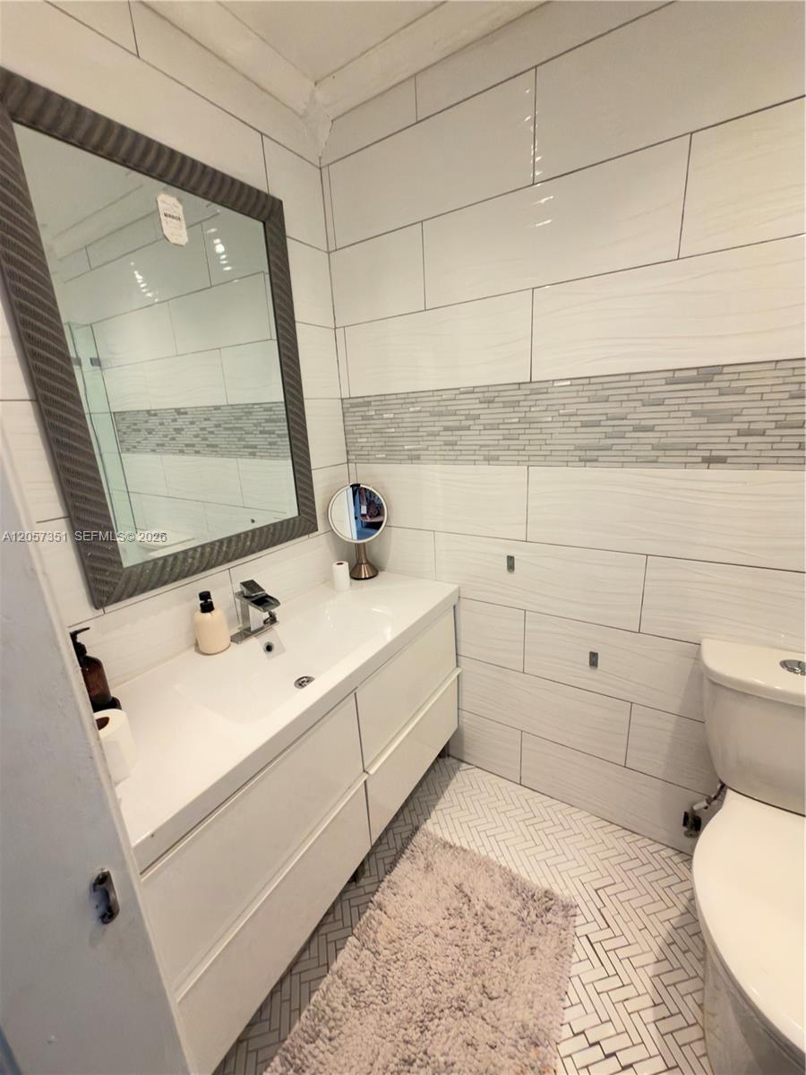 329 Poinciana Drive