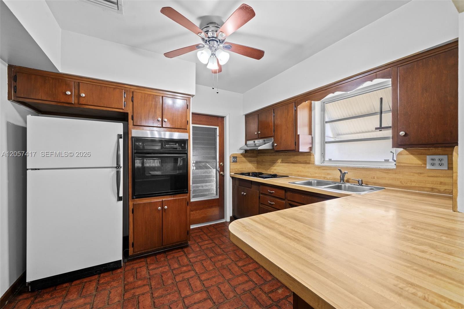 3745 SW 62nd Court