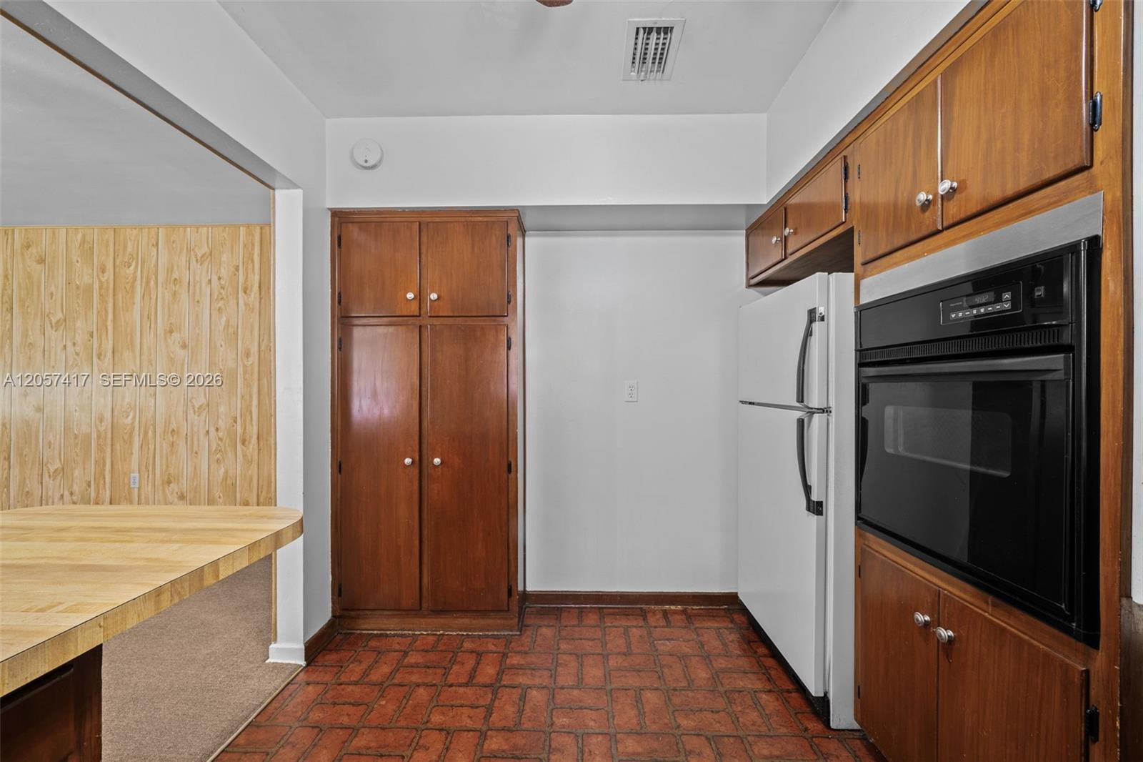 3745 SW 62nd Court