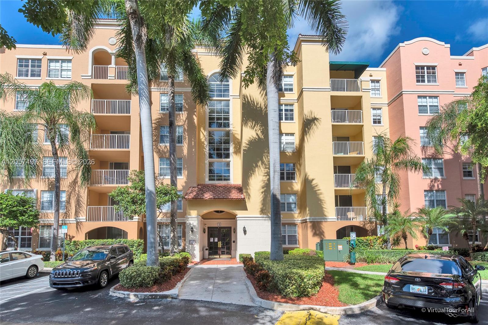 19501 E Country Club Drive