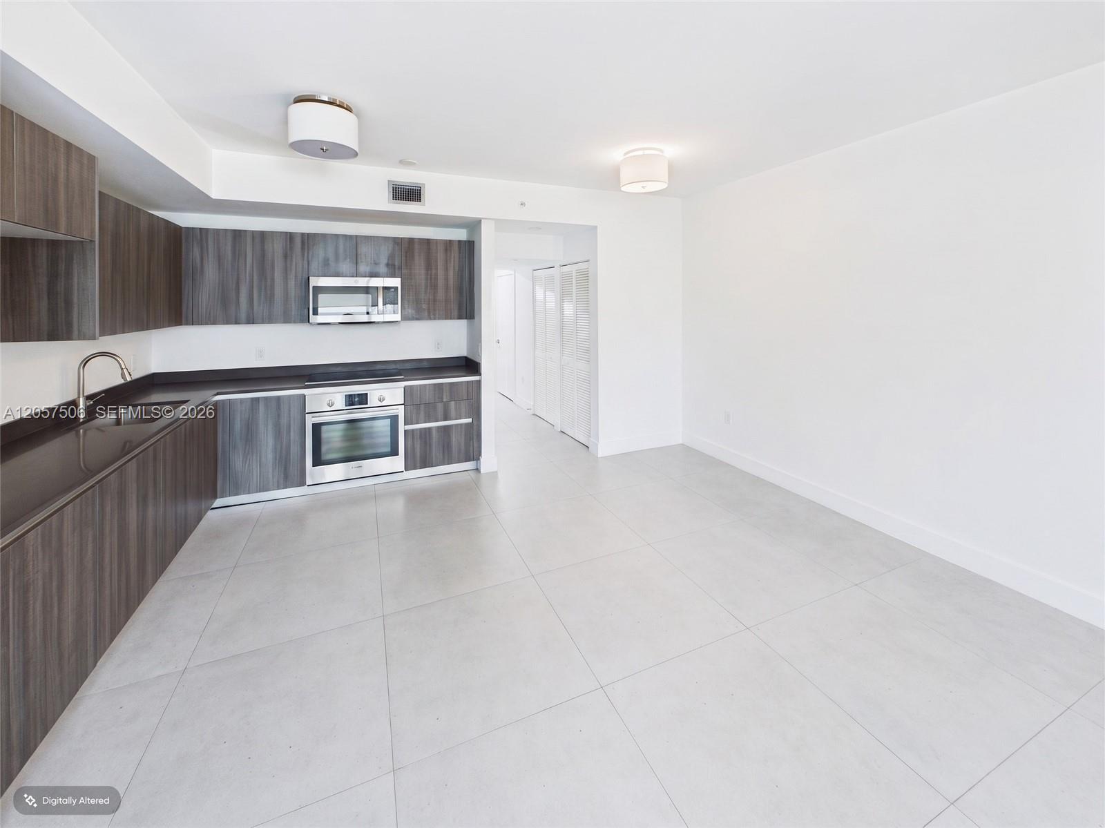 488 NE 18th Street