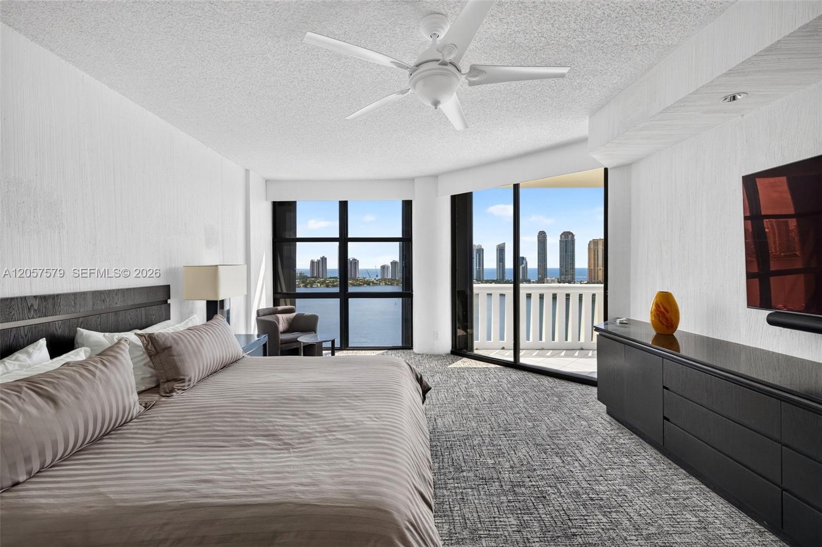 3000 Island Boulevard