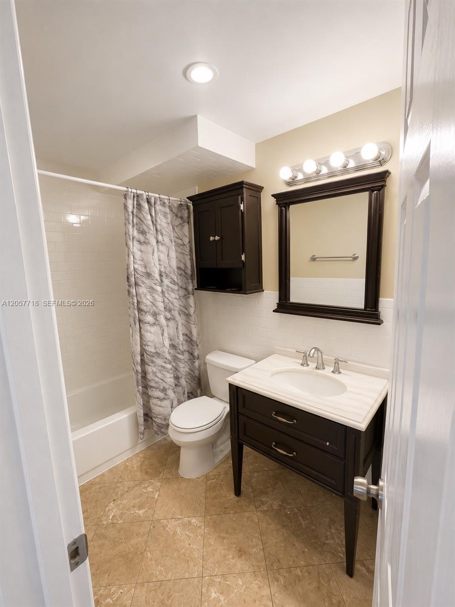 1465 NE 123rd Street