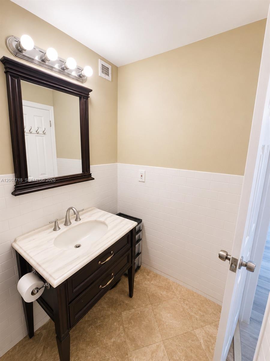 1465 NE 123rd Street