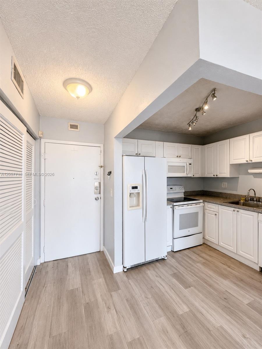 1465 NE 123rd Street