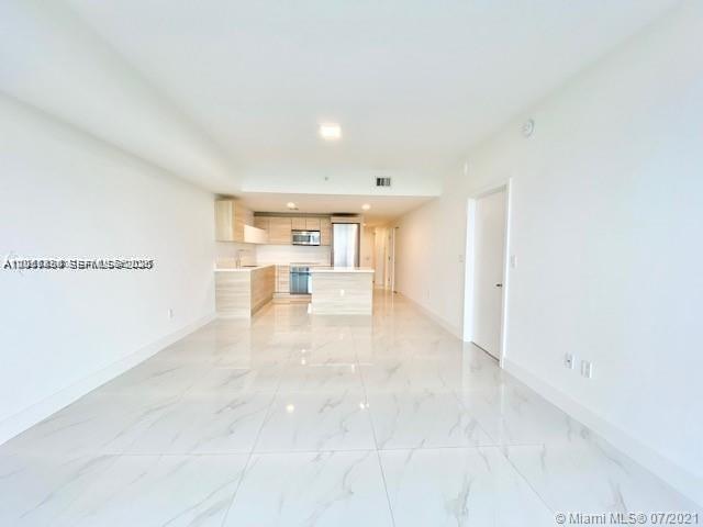 16385 Biscayne Boulevard