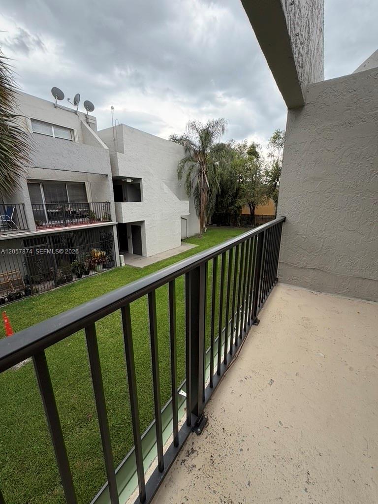 30 NW 87th Avenue