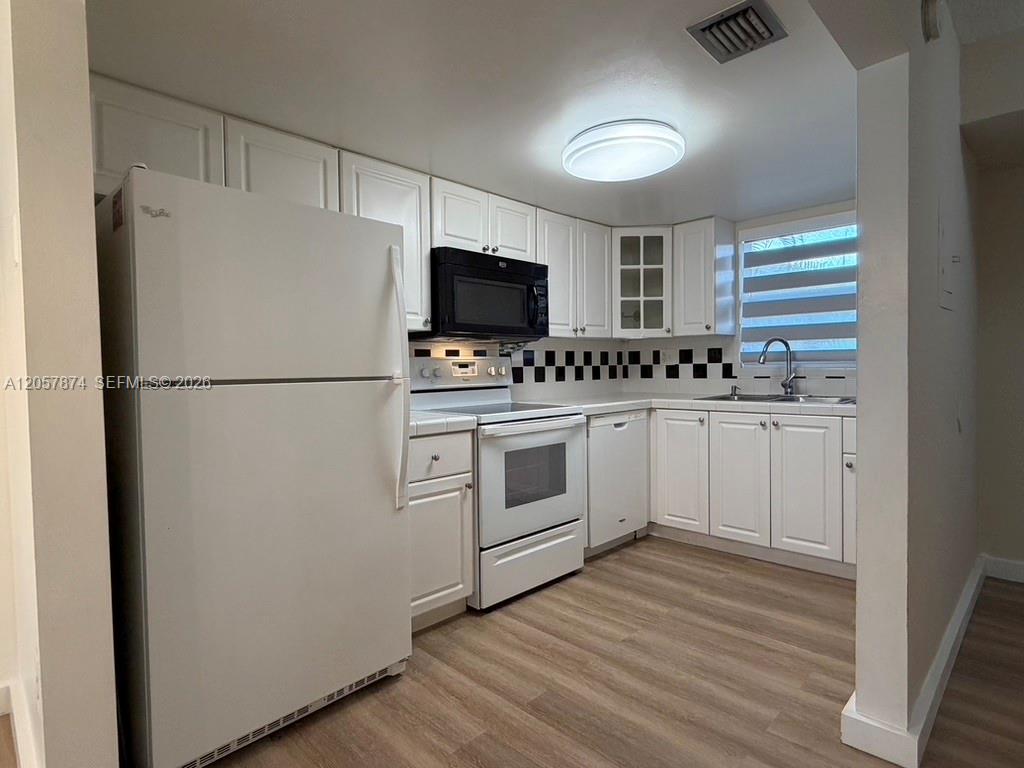 30 NW 87th Avenue