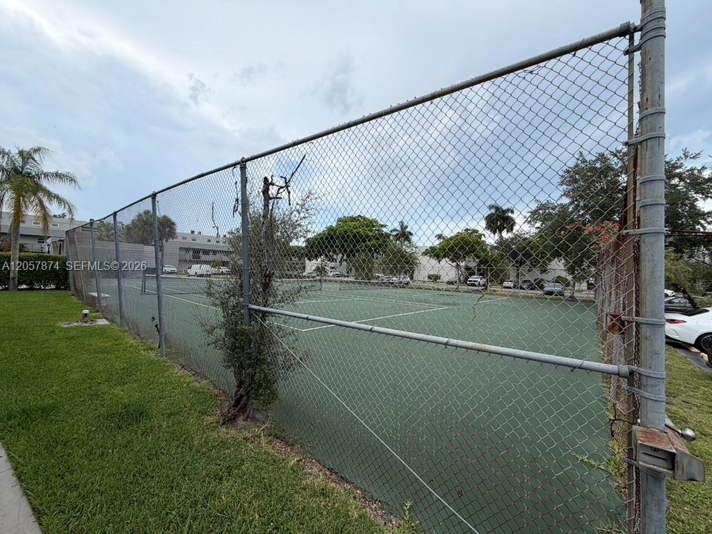 30 NW 87th Avenue