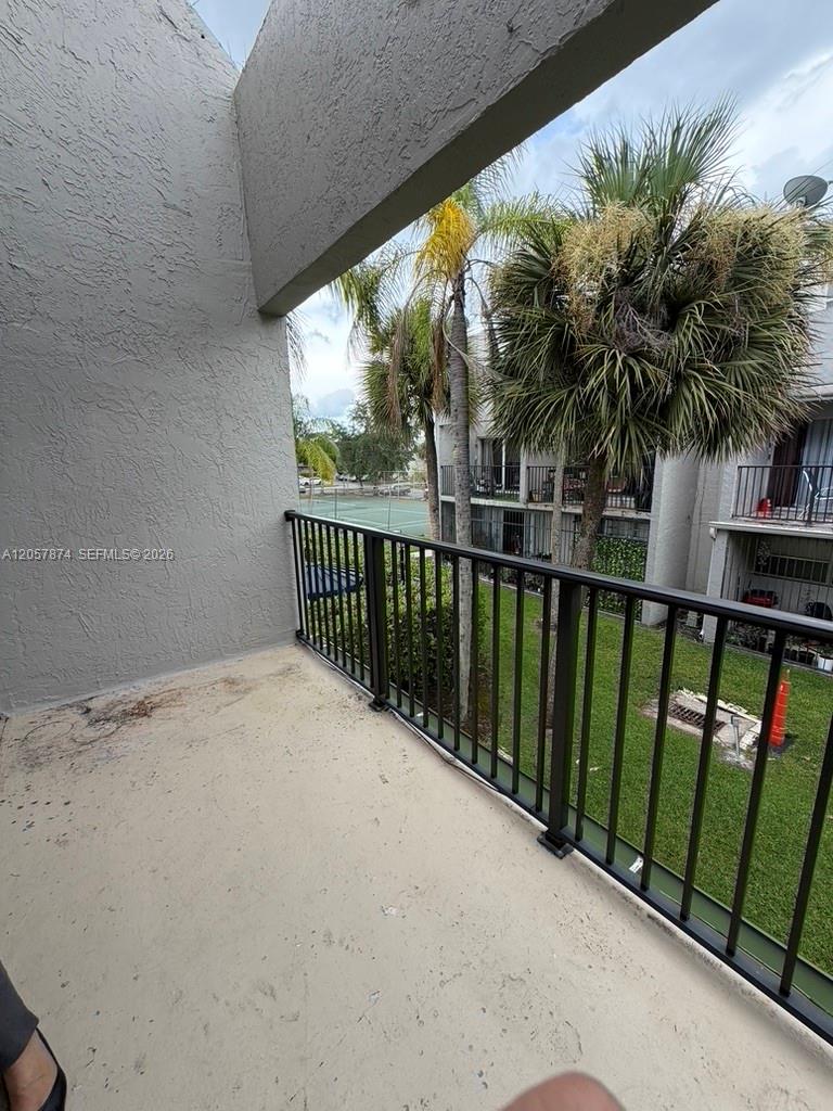 30 NW 87th Avenue