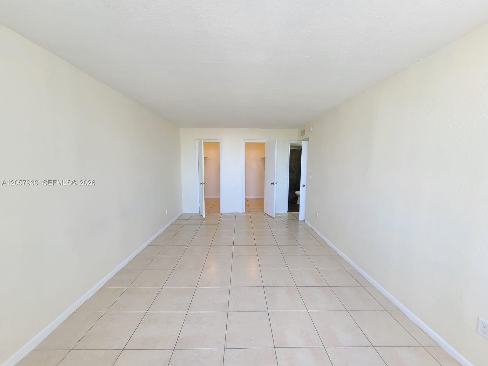 496 NW 165th St Road