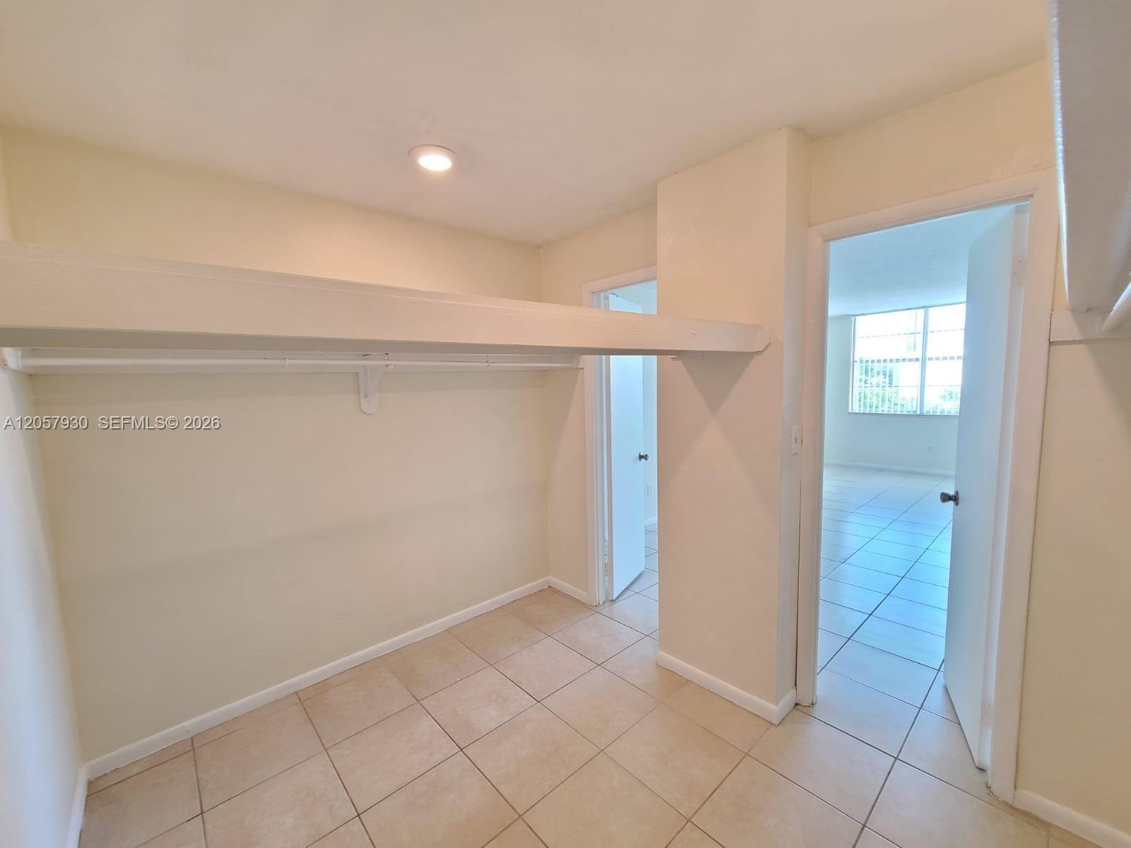 496 NW 165th St Road