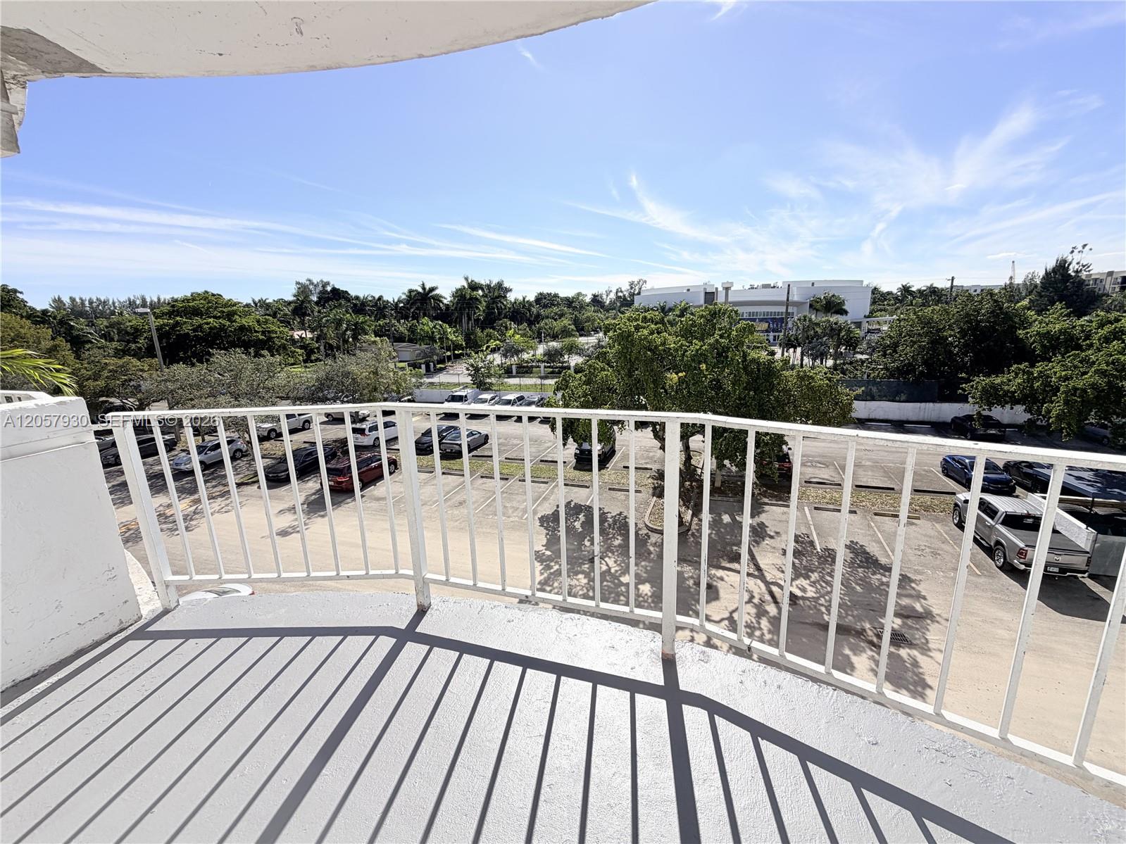 496 NW 165th St Road