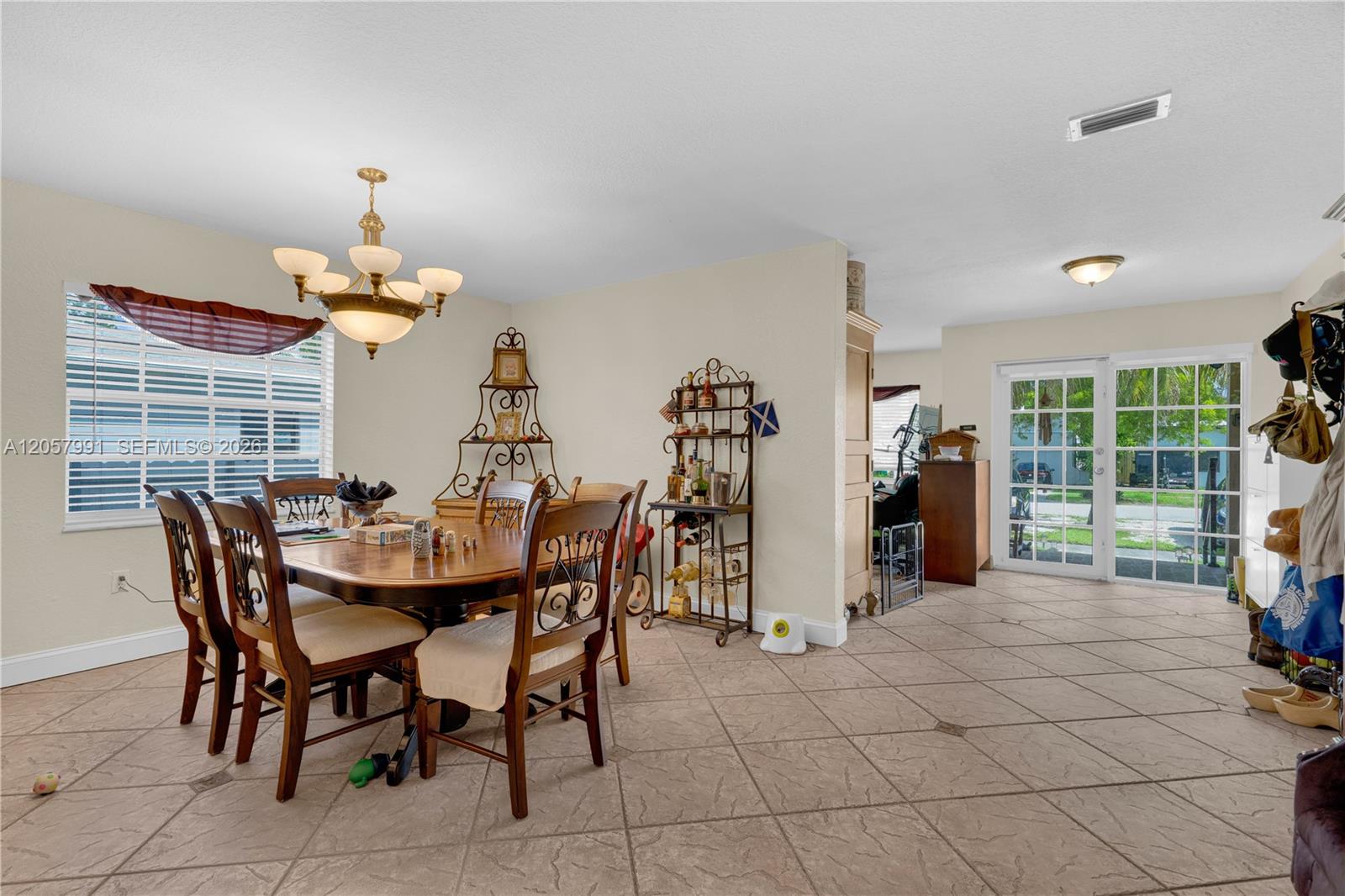 2204 SW 11th Terrace
