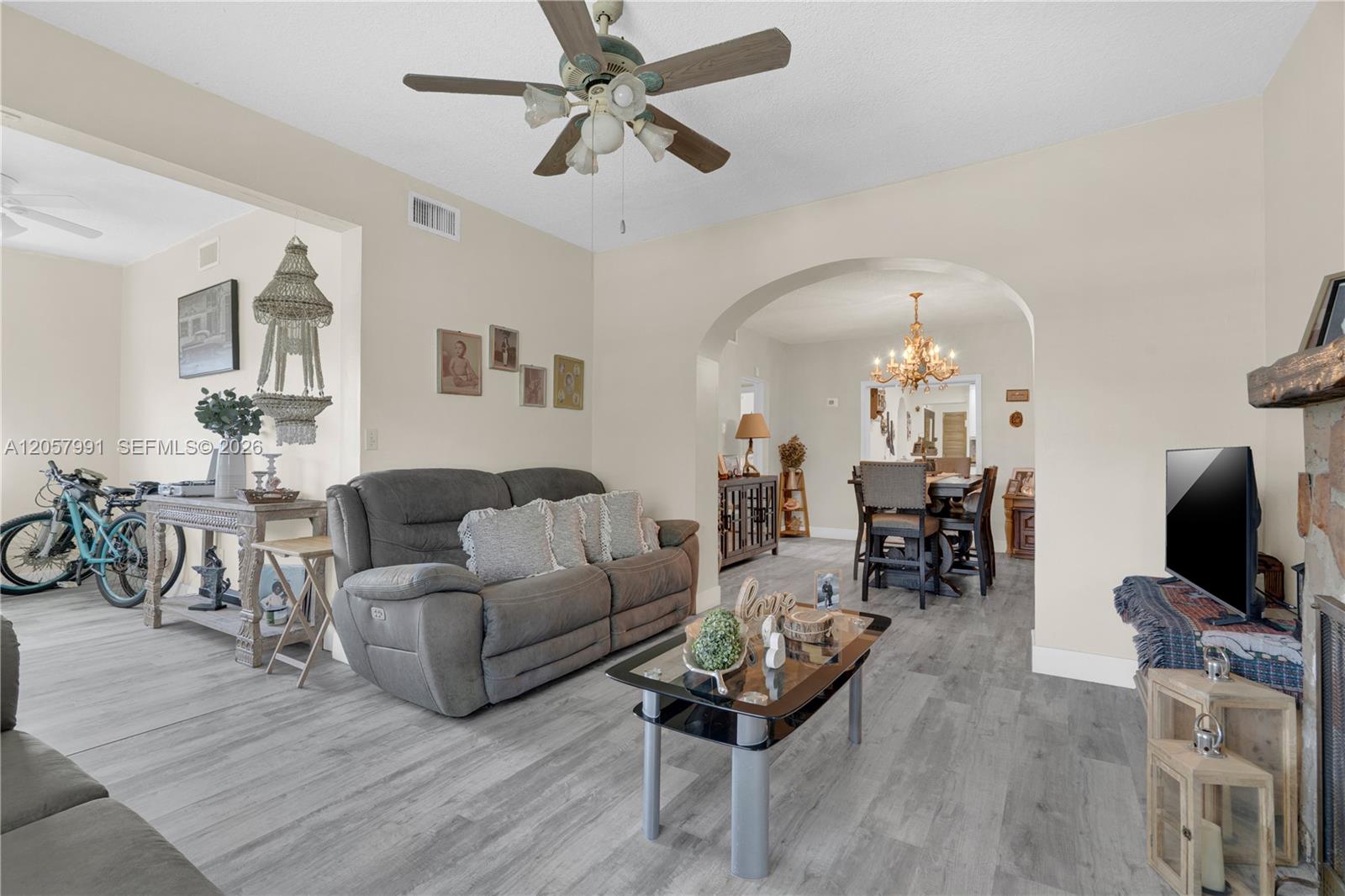 2204 SW 11th Terrace