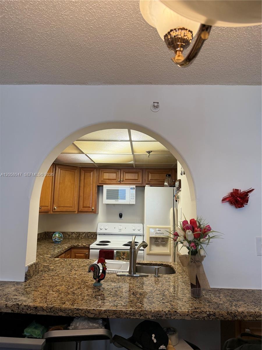9688 Fontainebleau Boulevard