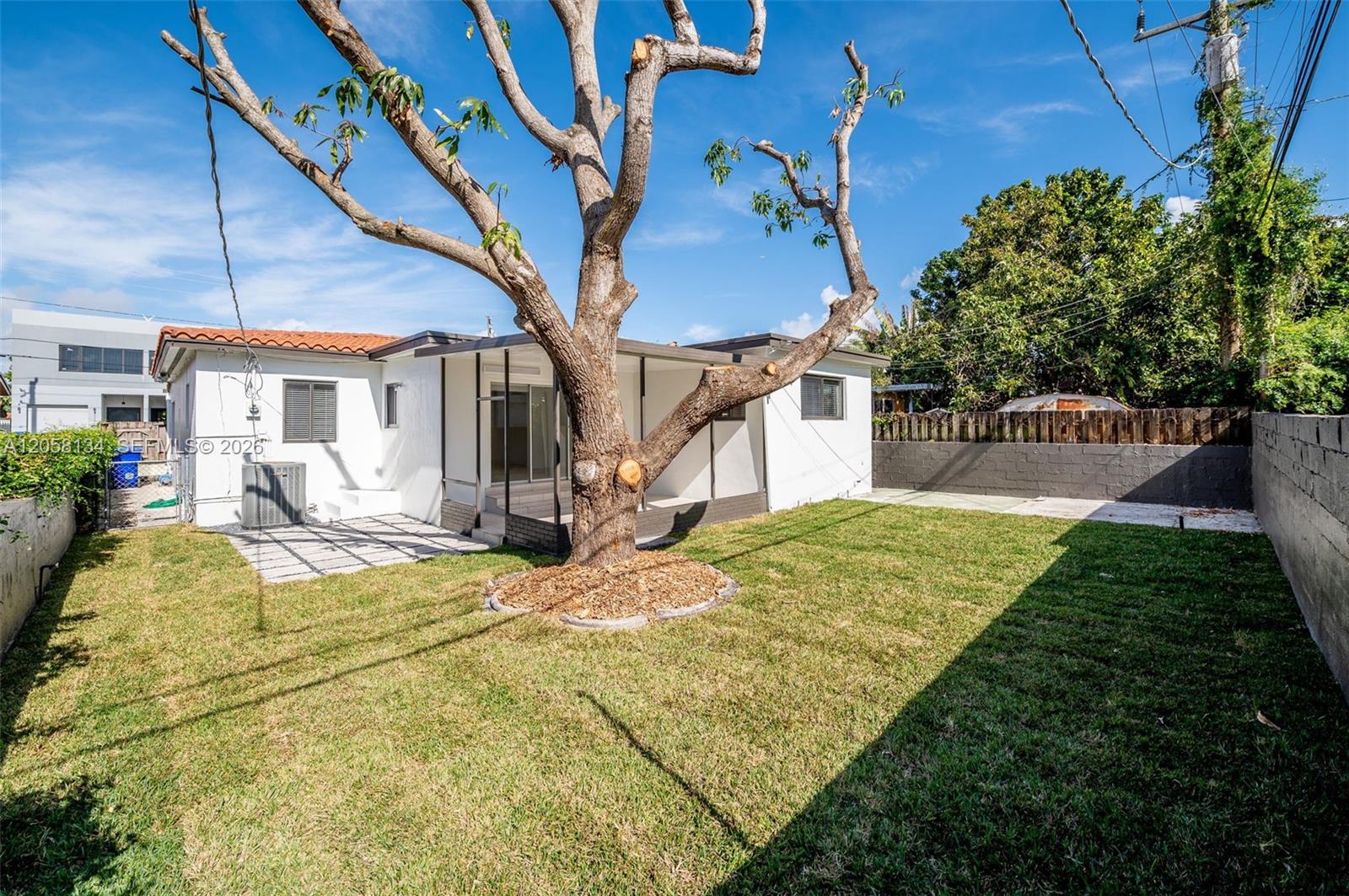 2340 SW 16th Street