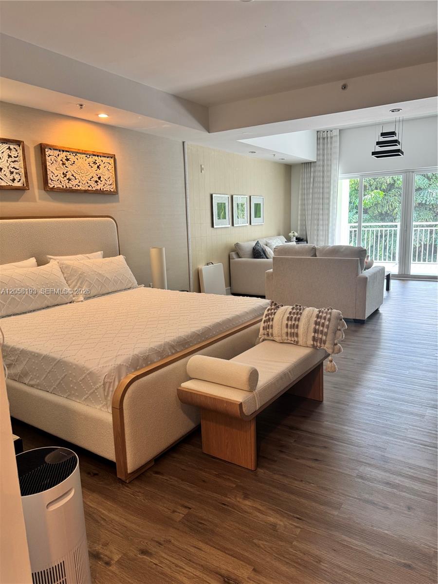 5300 NW 87th Avenue