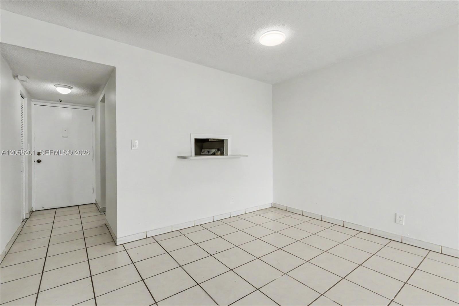 1825 W 44th Place