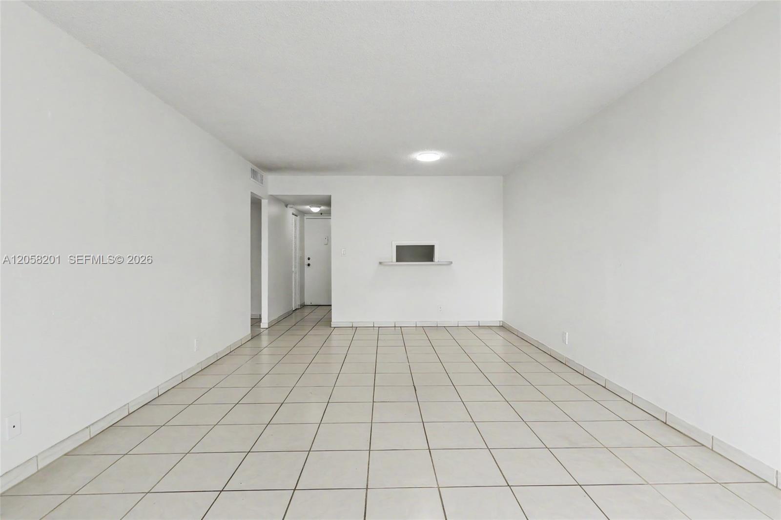 1825 W 44th Place
