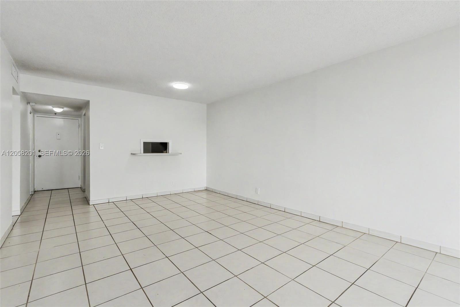 1825 W 44th Place