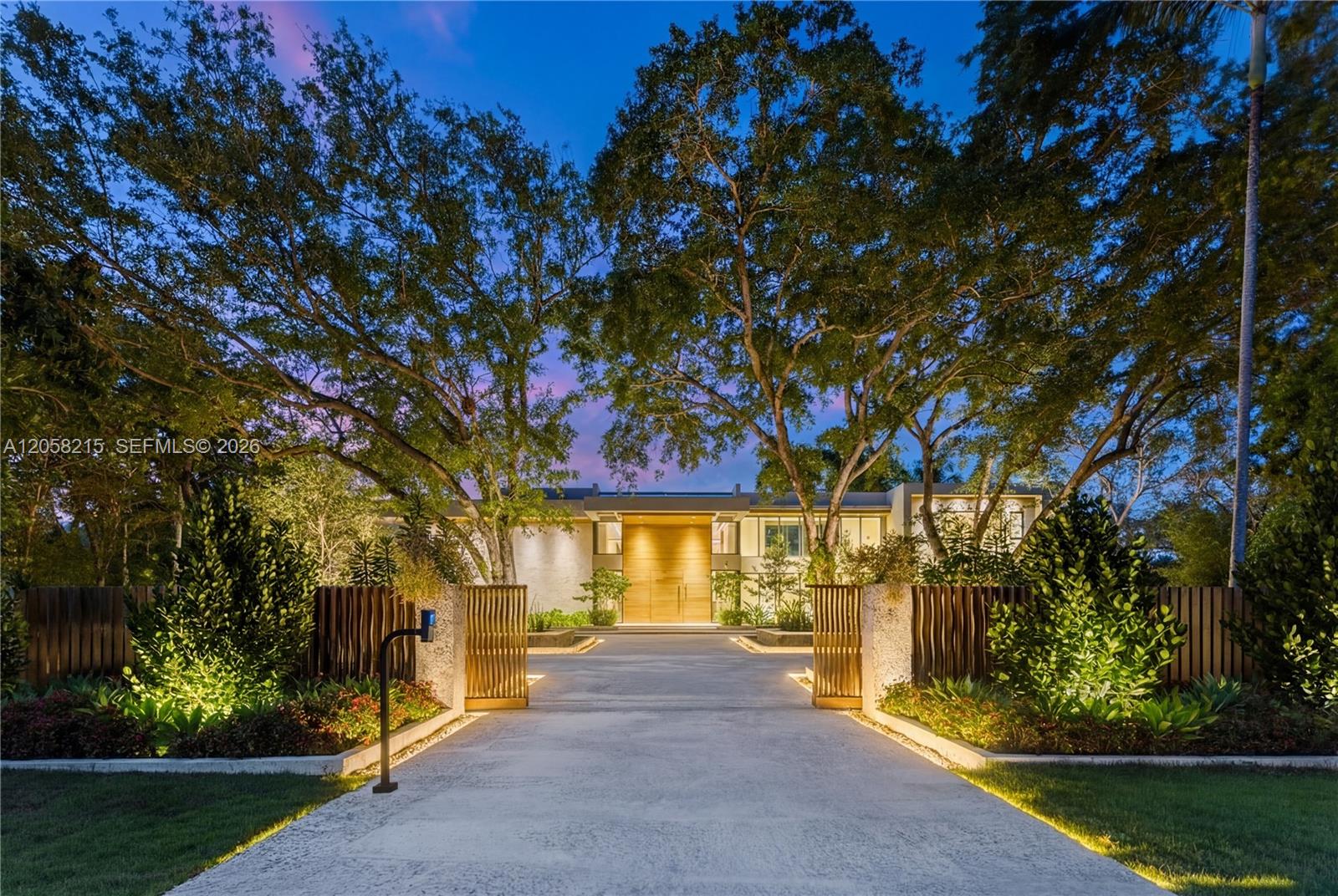 6701 SW 101st Street, Pinecrest, FL  33156