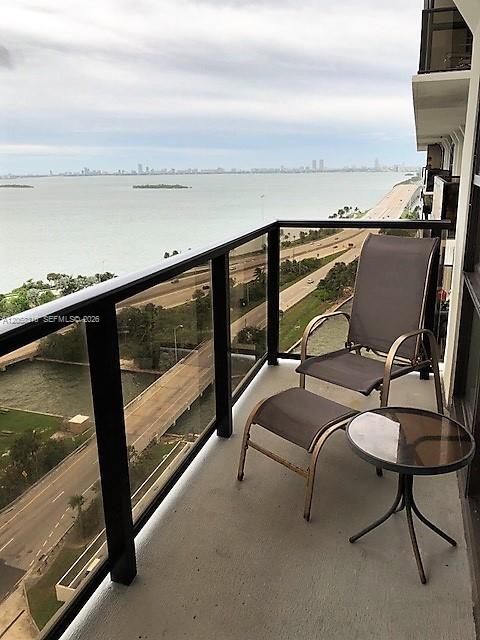 600 NE 36th Street