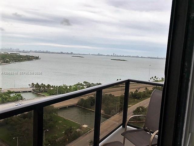 600 NE 36th Street