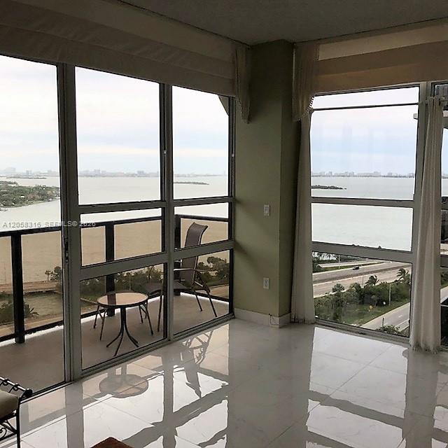 600 NE 36th Street
