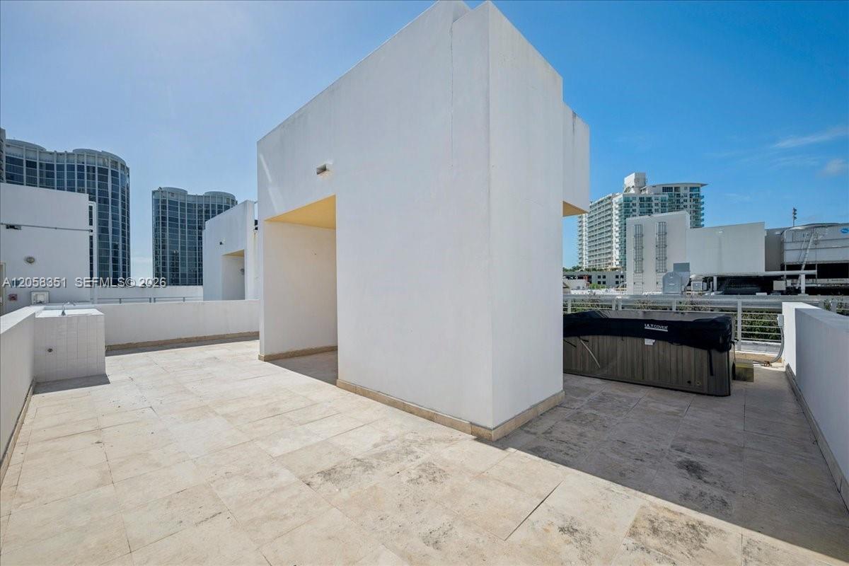 3339 Virginia Street