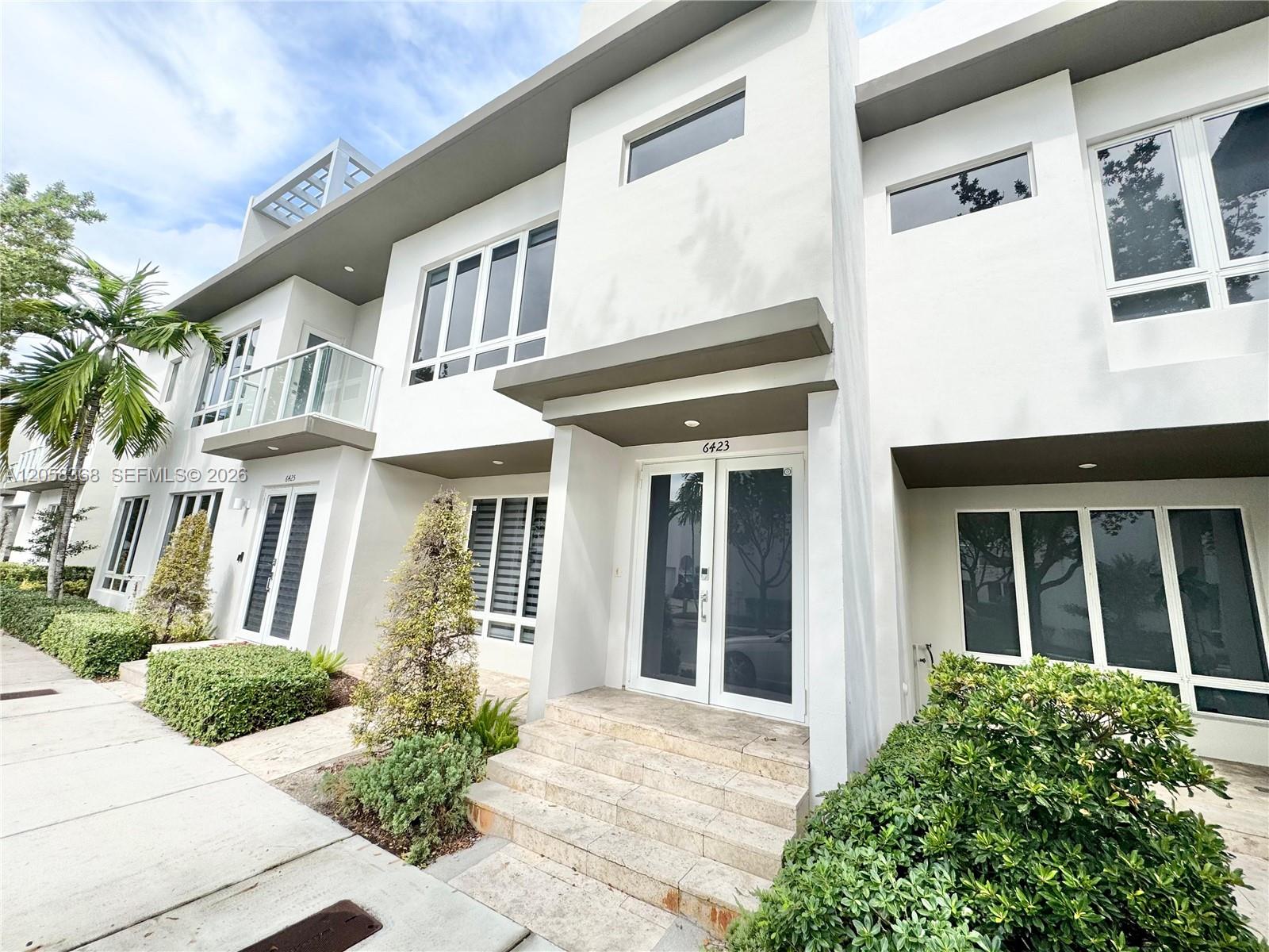 6423 NW 105th Court