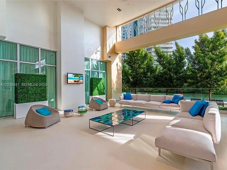 300 Sunny Isles Boulevard