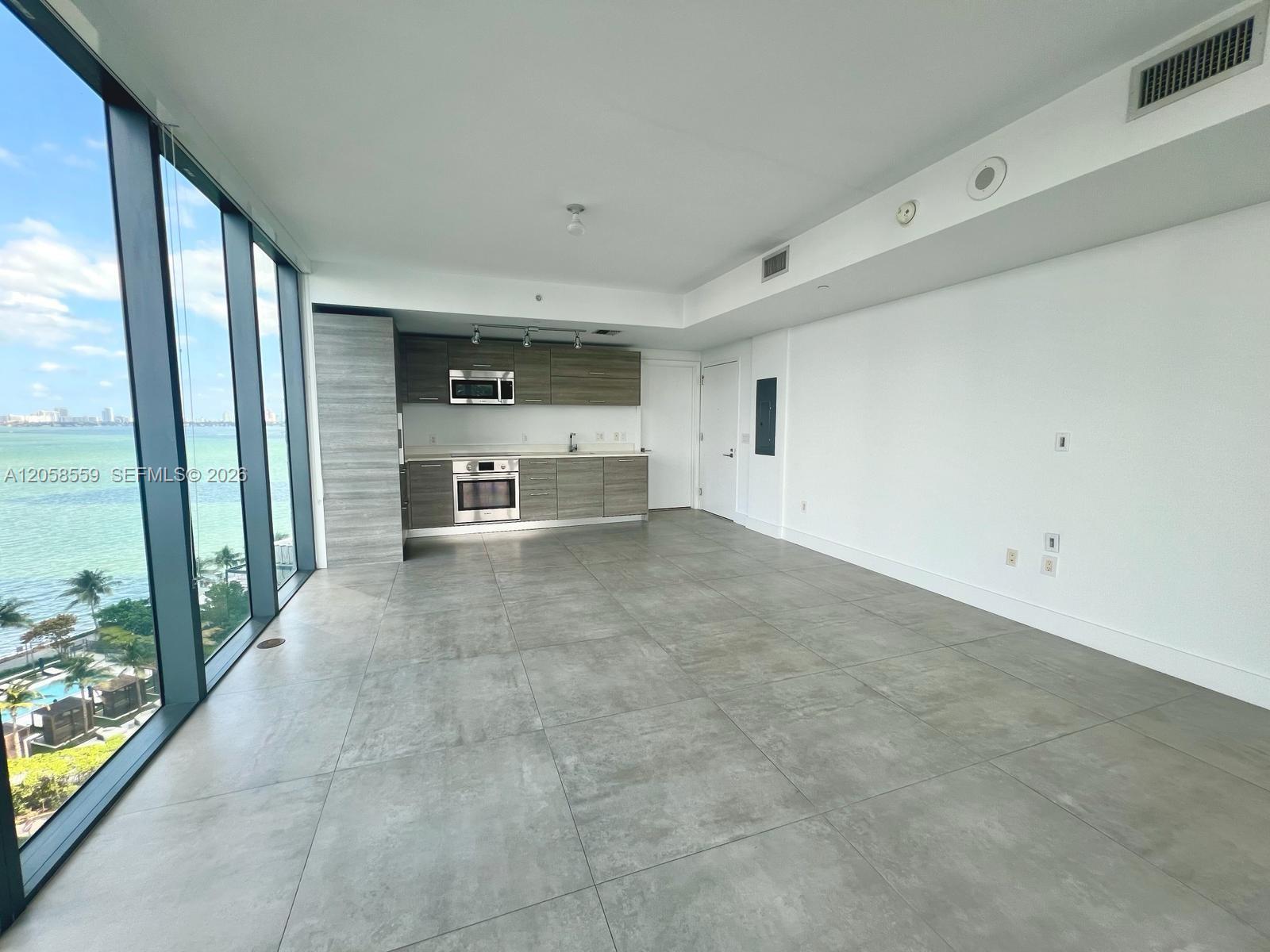 650 NE 32nd Street