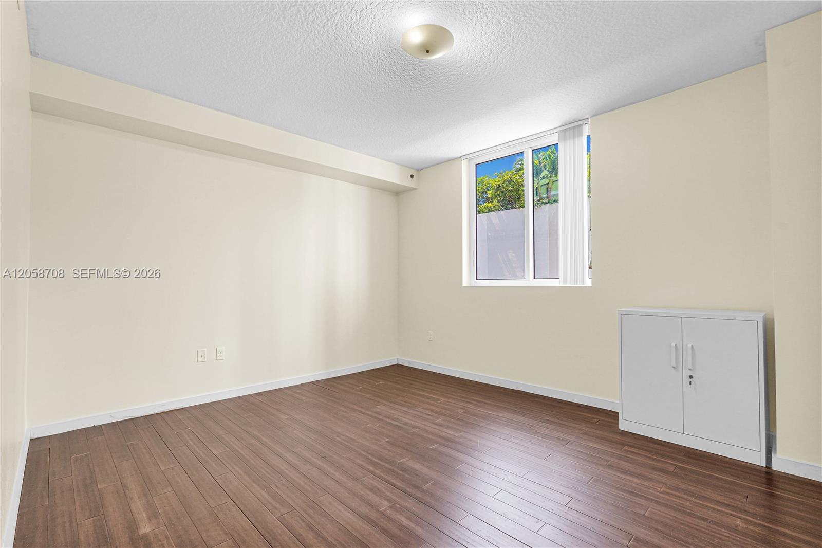 601 NE 23rd Street