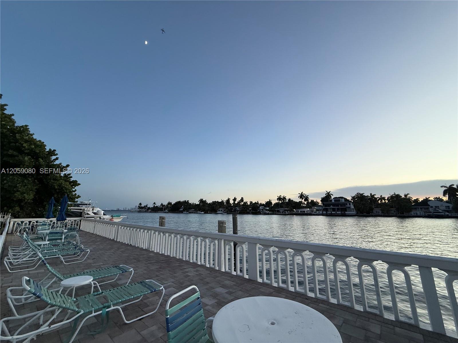 1455 N Treasure Drive gallery image #26